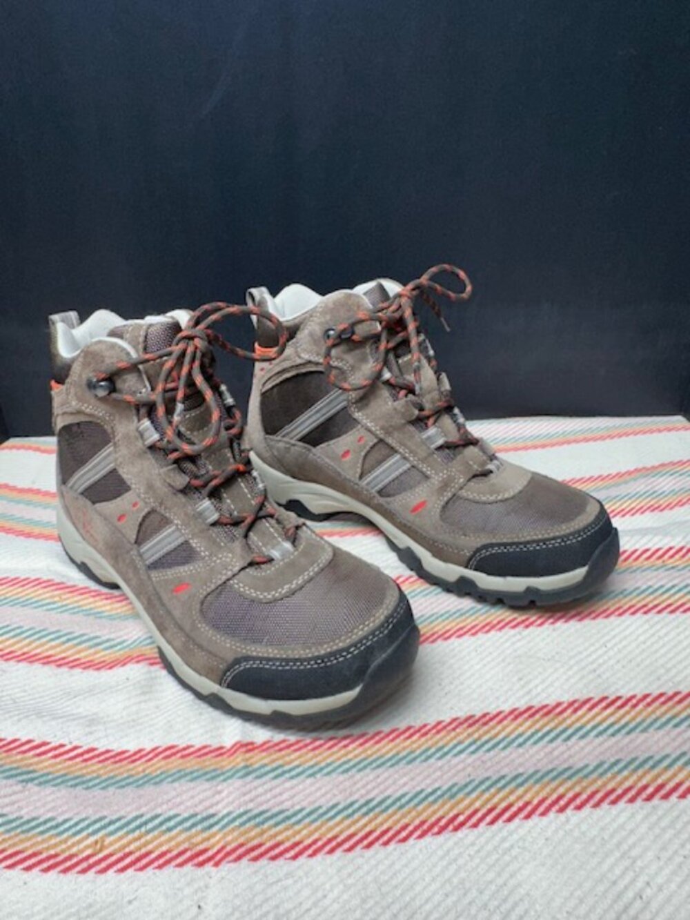 L.L. Bean Trail Model 4 Boots Woman's Size 8 - Picture 12 of 12
